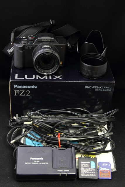 【中古コンデジ】 Panasonic FZ2 光学12倍 【DMC-FZ2K】