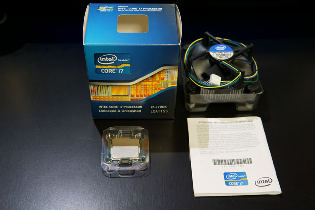 【CPU】Intel Core i7 2700K BOX（リテール品クーラは未使用）【中古】