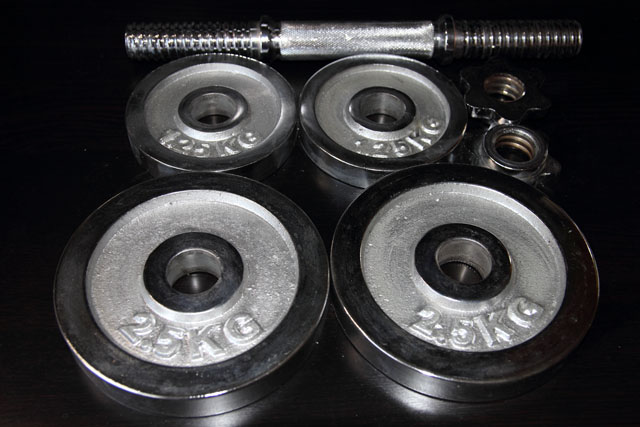 【中古】 ダンベル 7.5kg (2.5kg×2 1.25kg×2)